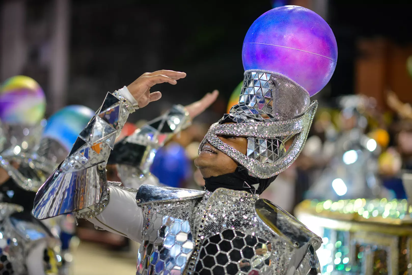Unidos do Jacarezinho realiza recadastramento on-line da comunidade para o próximo desfile